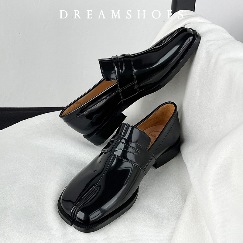 Tabi Shoes Slip On Loafer for  - Men'S Shoes Hey Dude recension och pris