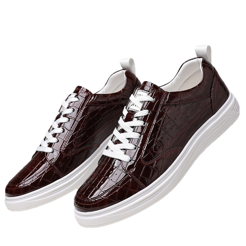 Classic Male Low Top Skate Sho - Men'S Shoes Hey Dude recension och pris