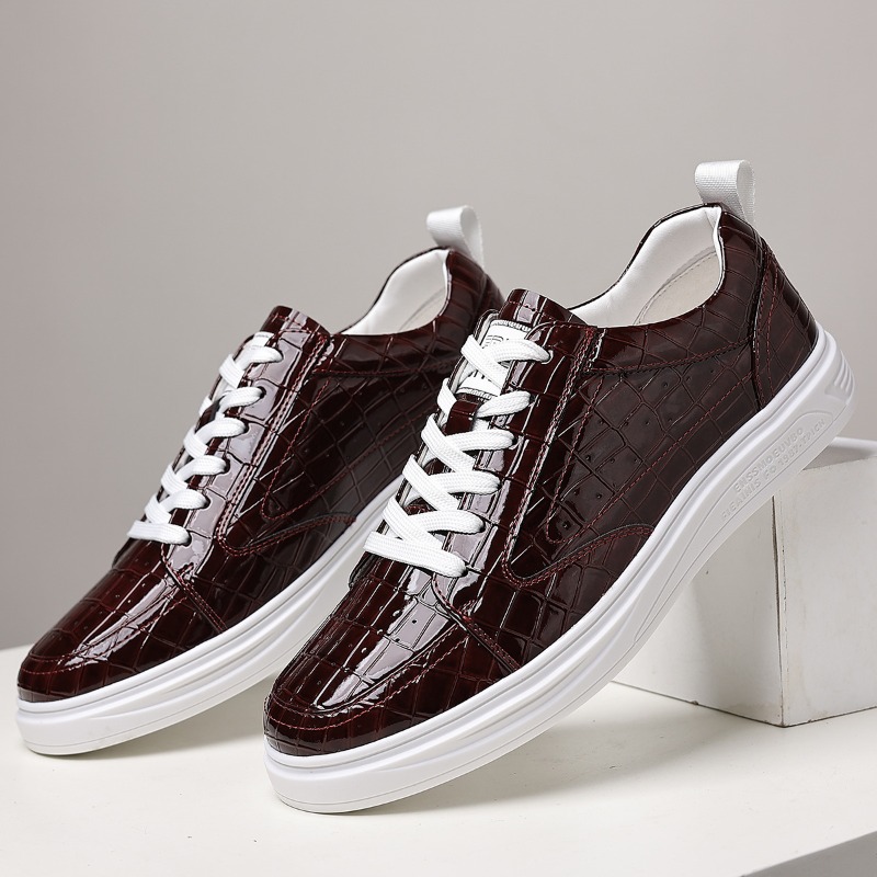 Classic Male Low Top Skate Sho - Men'S Shoes Hey Dude recension och pris